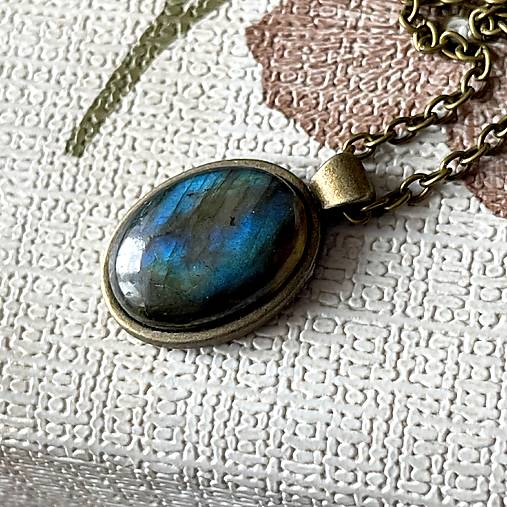 Bronze Labradorite Necklace / Náhrdelník s labradoritom E045