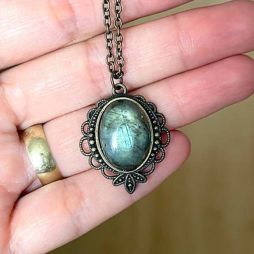 Bronze Filigree Labradorite Necklace / Náhrdelník s labradoritom E045