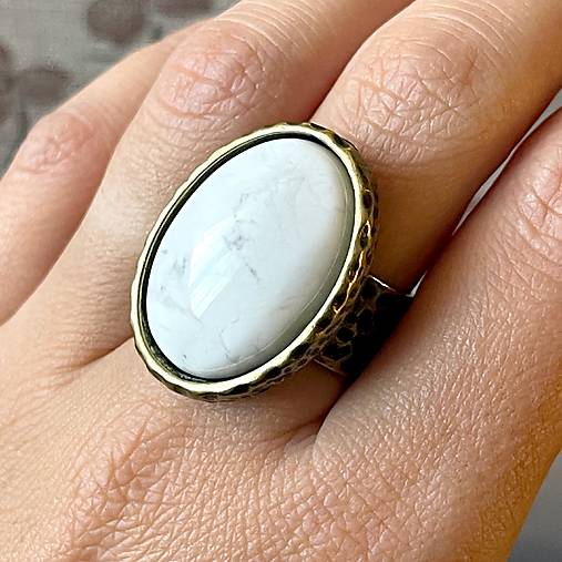 Vintage Magnesite Bronze Ring / Vintage prsteň s magnezitom E048