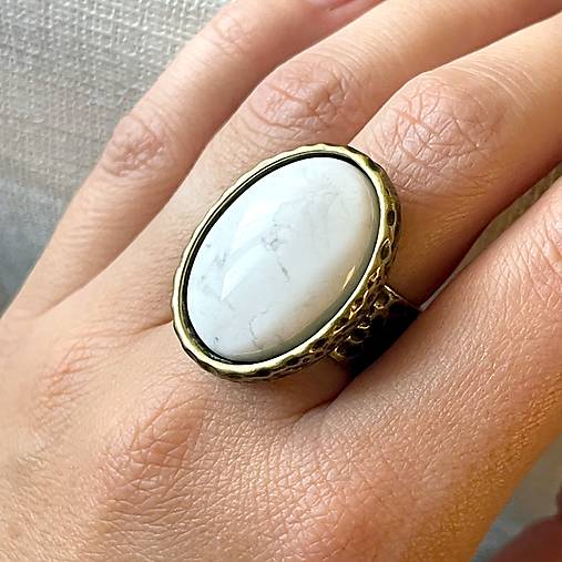 Vintage Magnesite Bronze Ring / Vintage prsteň s magnezitom E048