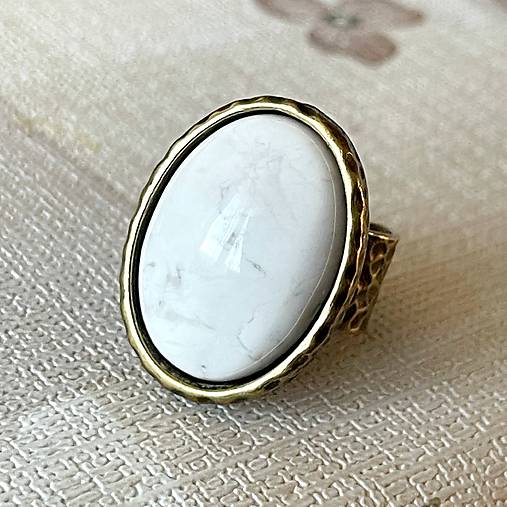 Vintage Magnesite Bronze Ring / Vintage prsteň s magnezitom E048