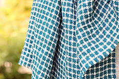 Šatky - Veľká oversized ľanová šatka, pléd, ľanová šatka Houndstooth modro-zelenej farby pre ženy - 16875499_
