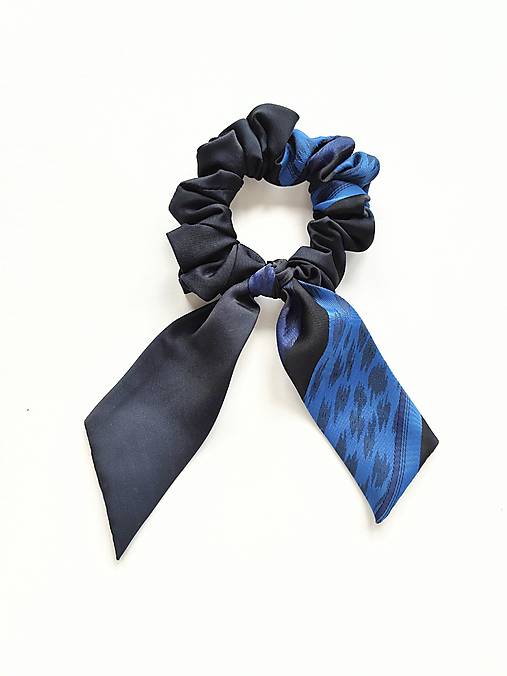 Maxi scrunchie (Čierno-modrá)