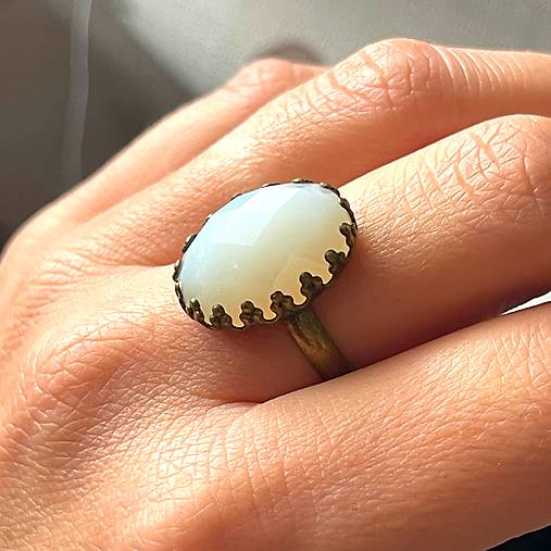 Grey Faceted Agate Bronze Ring / Prsteň so šedým achátom E050