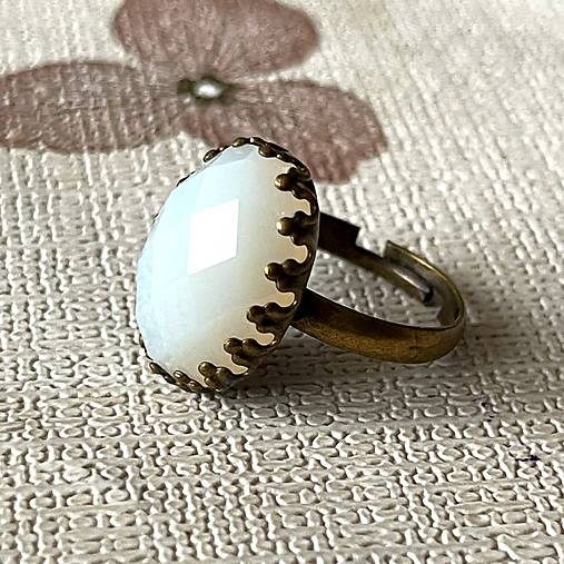 Grey Faceted Agate Bronze Ring / Prsteň so šedým achátom E050