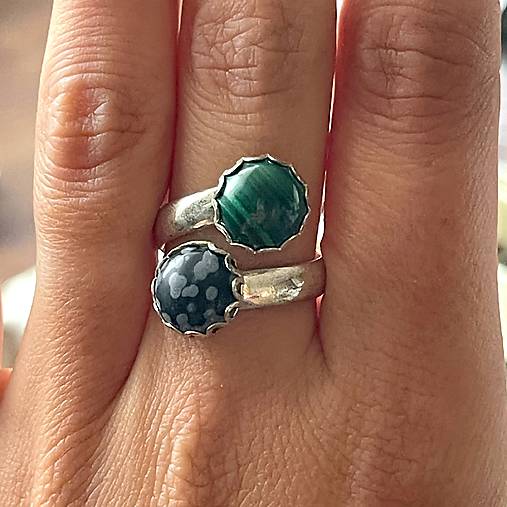 ZĽAVA 40% Elegant Double Malachite and Obsidian Ring / Prsteň s malachitom a obsidiánom E050