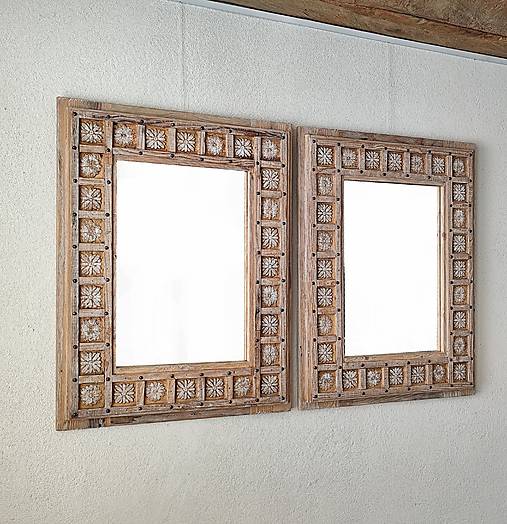 Zrkadlá - Zrkadlo drevené-kvetinkové (Výška 81 cm, dĺžka 64 cm, hrúbka 4 cm, šírka lišty 14 cm, cena zrkadla 15 € - Béžová) - 16880875_