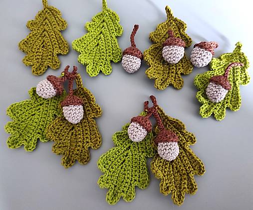 Dekorácie - Žalude s dubovými listami - jesenná výzdoba - 16882410_