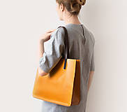 Kabelky - Kožená shopper kabelka TOTE BAG | žltá - 16882289_