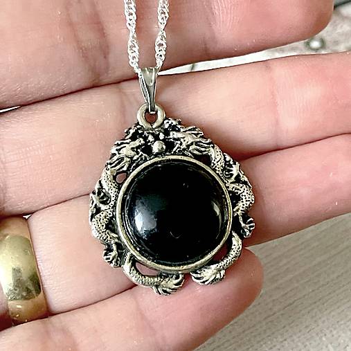 ZĽAVA 70% Black Agate Antique Silver Pendant / Prívesok s prírodným achátom E051