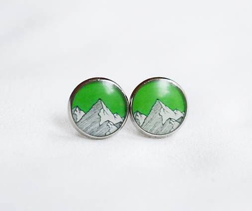 Náušnice - Živicové náušnice 1 cm - Zelené hory (chirur.oceľ) - 16898206_