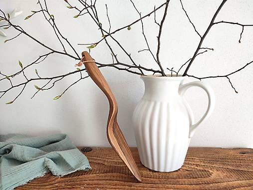 Tortová servírovacia lopatka