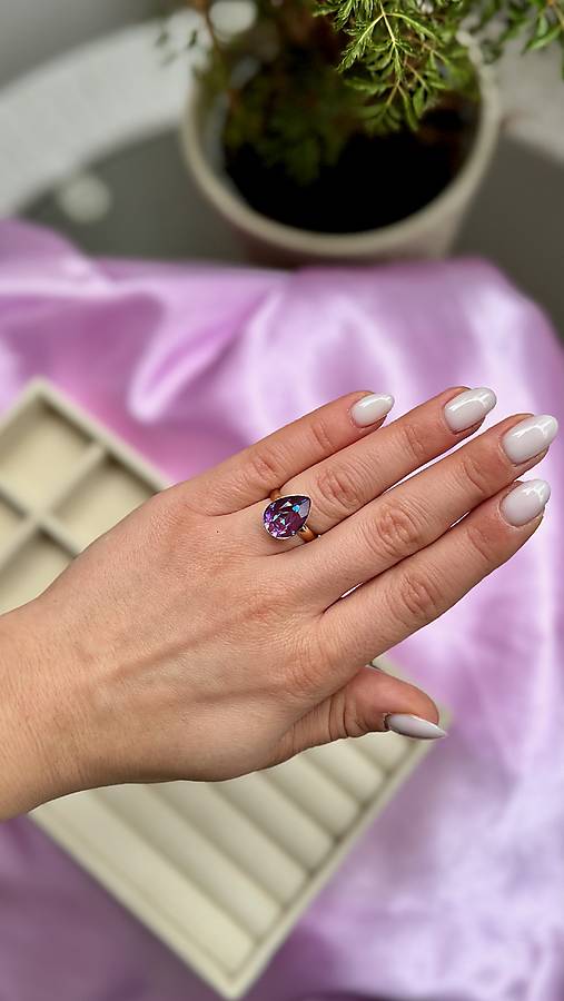 Prsteň Swarovski Element - fialová