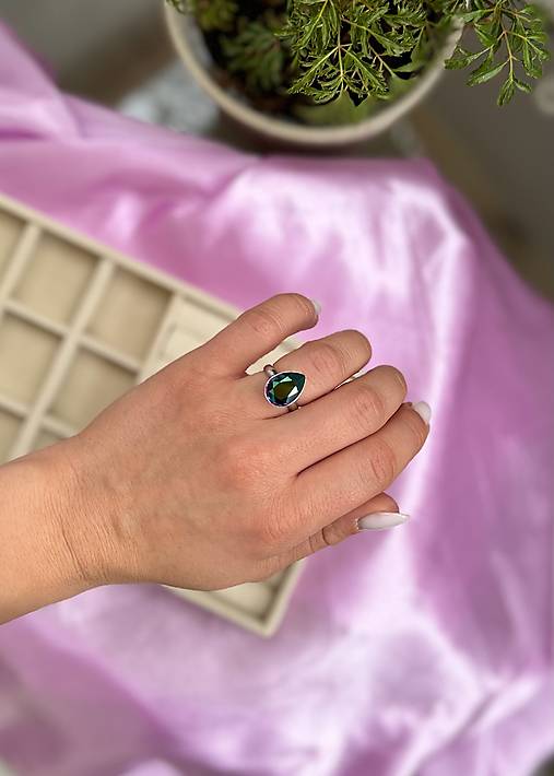 Prsteň Swarovski Element - multicolor (tmavá)