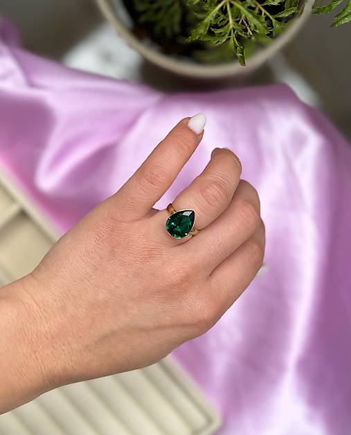 Prsteň Swarovski Element - smaragdová zelená