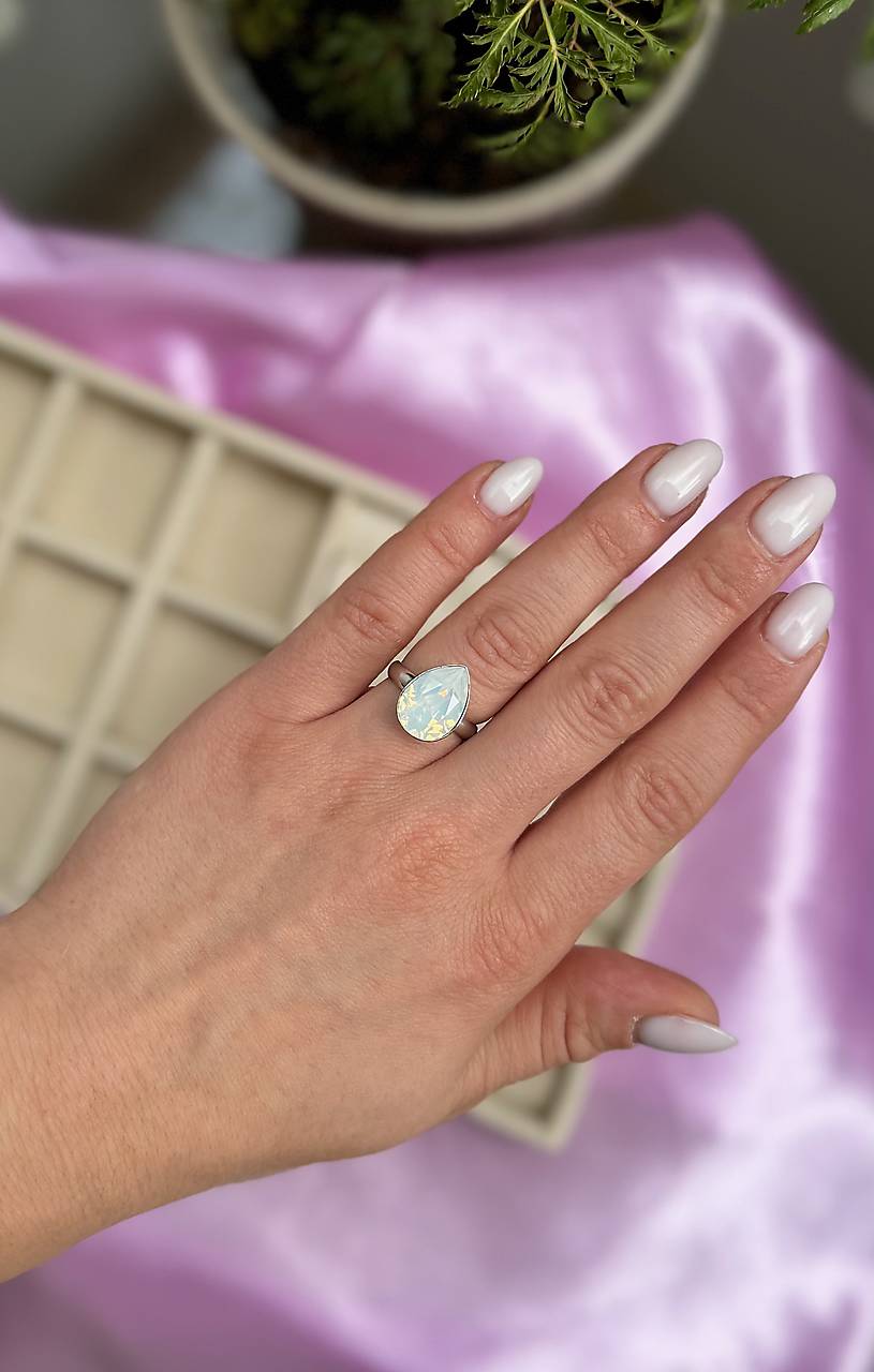 Prsteň Swarovski Element - opálová