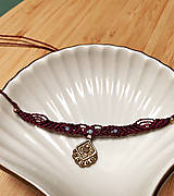 Náhrdelníky - PLUM PURPLE SQUARE micro macramé choker - 16910817_