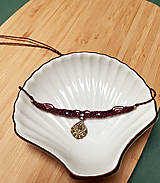 Náhrdelníky - PLUM PURPLE SQUARE micro macramé choker - 16910818_