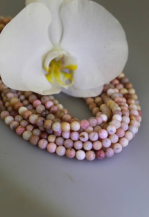 Minerály - Andský ružový opál 6mm-polšnúra - 16914705_