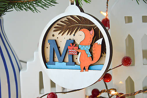 Dekorácie - Farebná vianočná ozdoba s písmenom - 16919176_