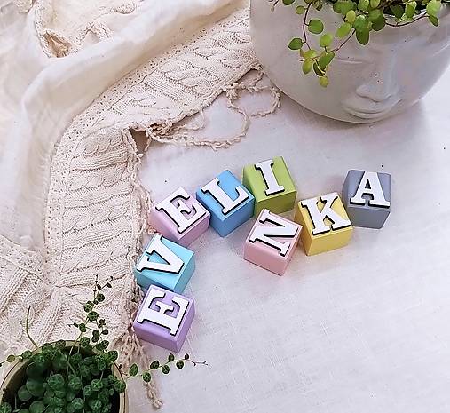 Hračky - Drevené kocky s písmenom - 16937995_