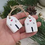 Dekorácie - Veselé drevené domčeky - 16940594_