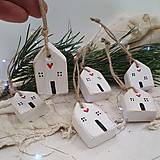 Dekorácie - Veselé drevené domčeky - 16940595_