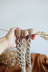 Detské doplnky - makramé držiak na cumlík  - 16944360_