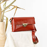 Kabelky - Kožená kabelka MidiMe (tehlová hnedá) - 16947339_