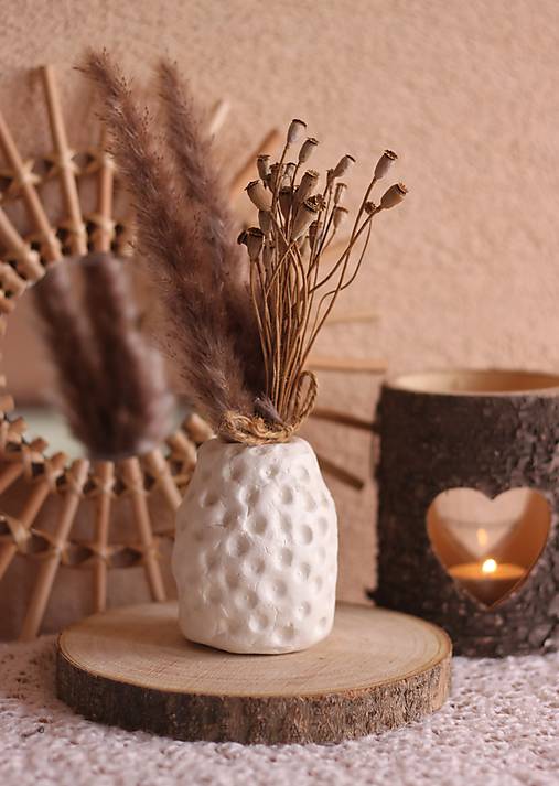 Dekorácie - Keramické vázičky so sušenými mini makovičkami v darčekovej krabičke (bodkovaná) - 16947062_