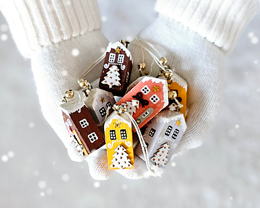 Dekorácie - Vianočné ozdoby ,,Domčúriky,, - 16963701_