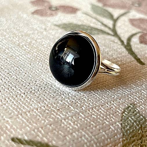 Black Agate Ring / Prsteň s achátom čiernym v striebornom prevedení E052