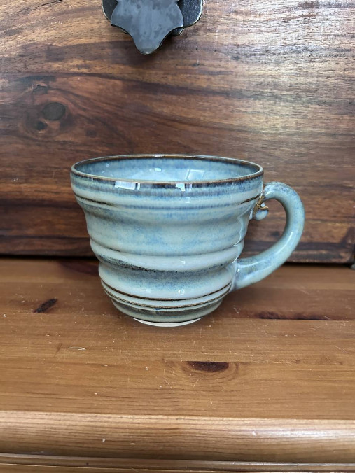 Nádoby - Keramická šálka 400 ml, točený na hrčiarskom kruhu, obtáčaný - 16980411_