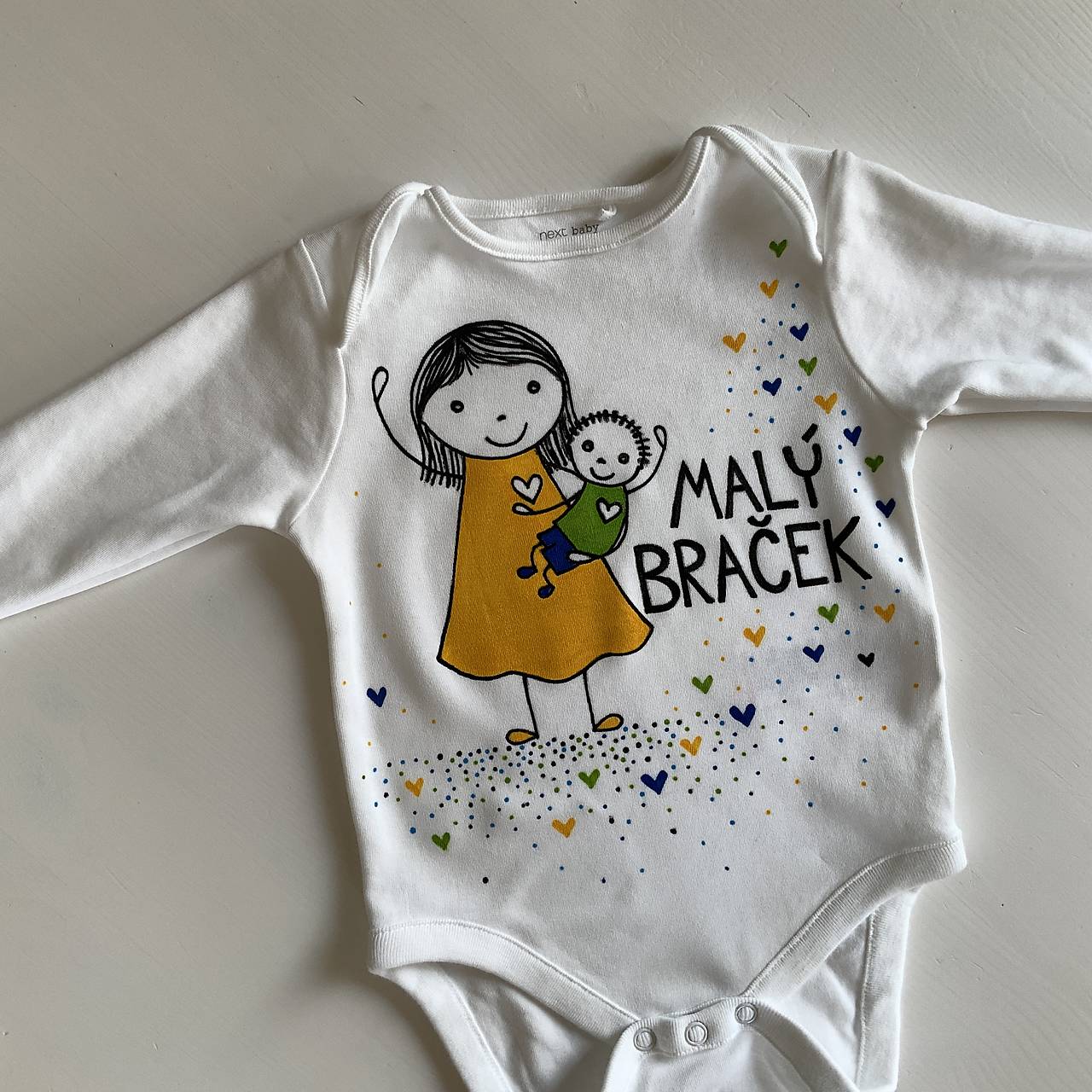  Originálne maľované s postavičkami a nápisom (body)