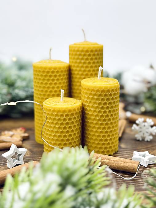 Náhrdelníky - Adventné sviečky z včelieho vosku ručne točené - 17003205_