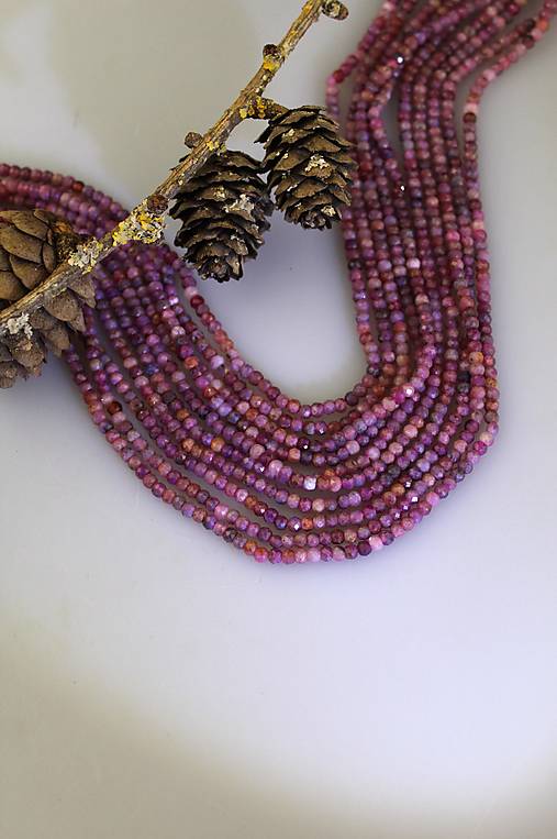 Minerály - rubín korálky 2x3mm -polšnúra - 17004021_