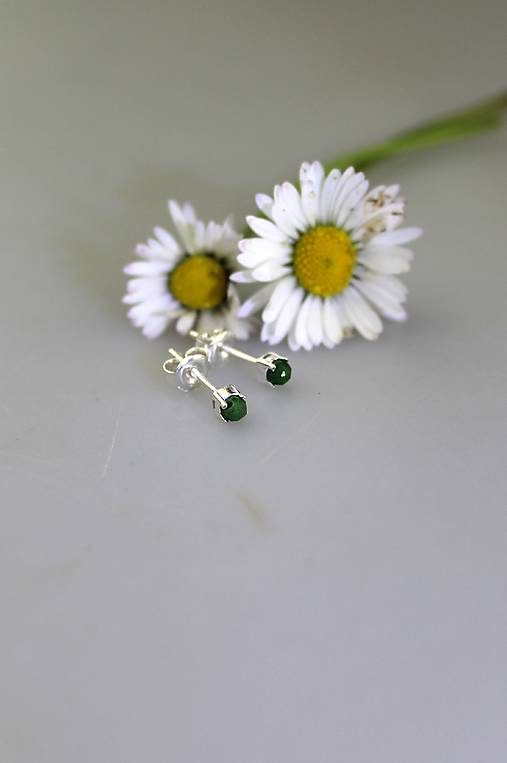 Náušnice - smaragd náušnice striebro - 17010961_