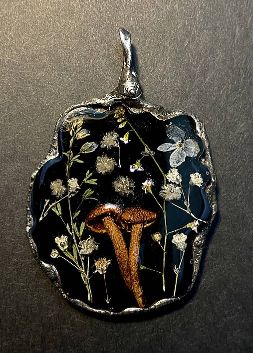 Náhrdelníky - Reálne hríbiky s kvietkami - 17011102_