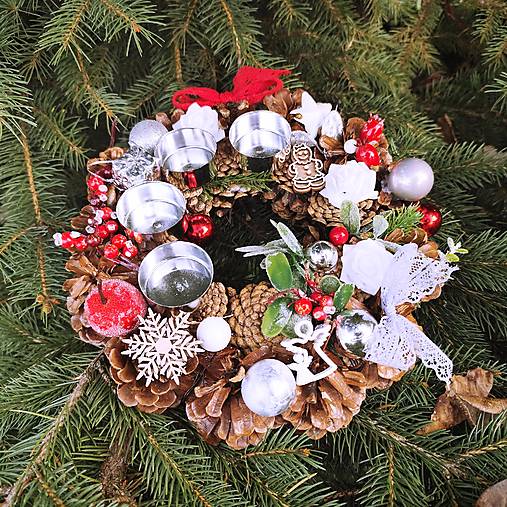 Adventný veniec červeno-čierno-strieborný – originálna ručná tvorba