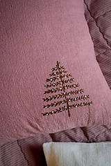 Úžitkový textil - Vianočný stromček II.- ručná výšivka S (40 × 40 cm) - 17020417_