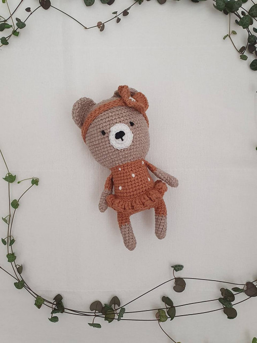 Hračky - Háčkovaný medvedík Liliana - 17023886_
