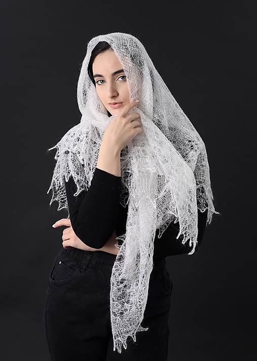 Šatky - Orenburská ručne pletená šatka - šál 140 x 140 cm - 17027727_