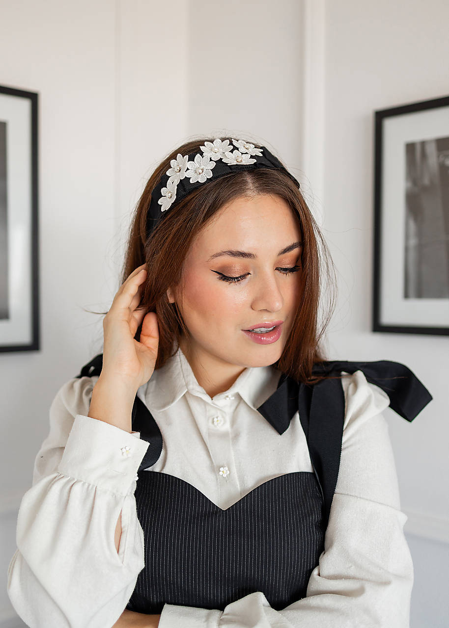 Čelenka - čierne variácie 