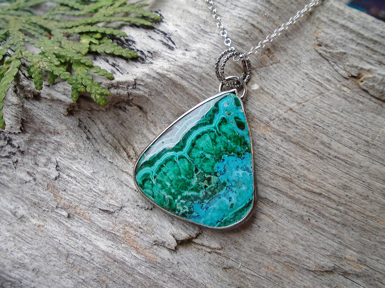 Strieborný prívesok Ag925 Malachit s Chryzokolom