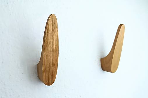 Nástenný vešiak NORDIC drevo dub