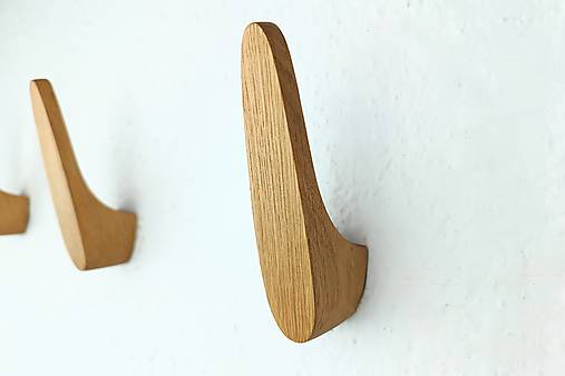 Nástenný vešiak NORDIC drevo dub