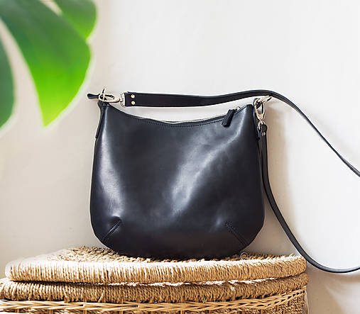 Kabelky - Čierna kožená kabelka HOBO BAG - 17052257_