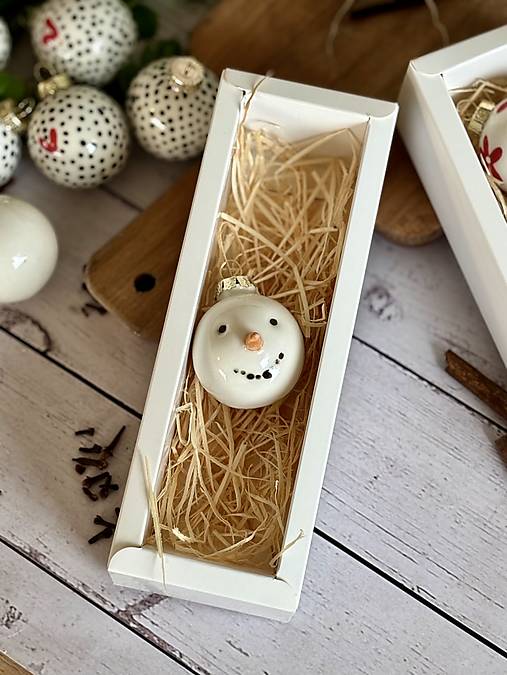 PREDOBJEDNÁVKA - Vianočná mini gulička na stromček (Snehuliačik)