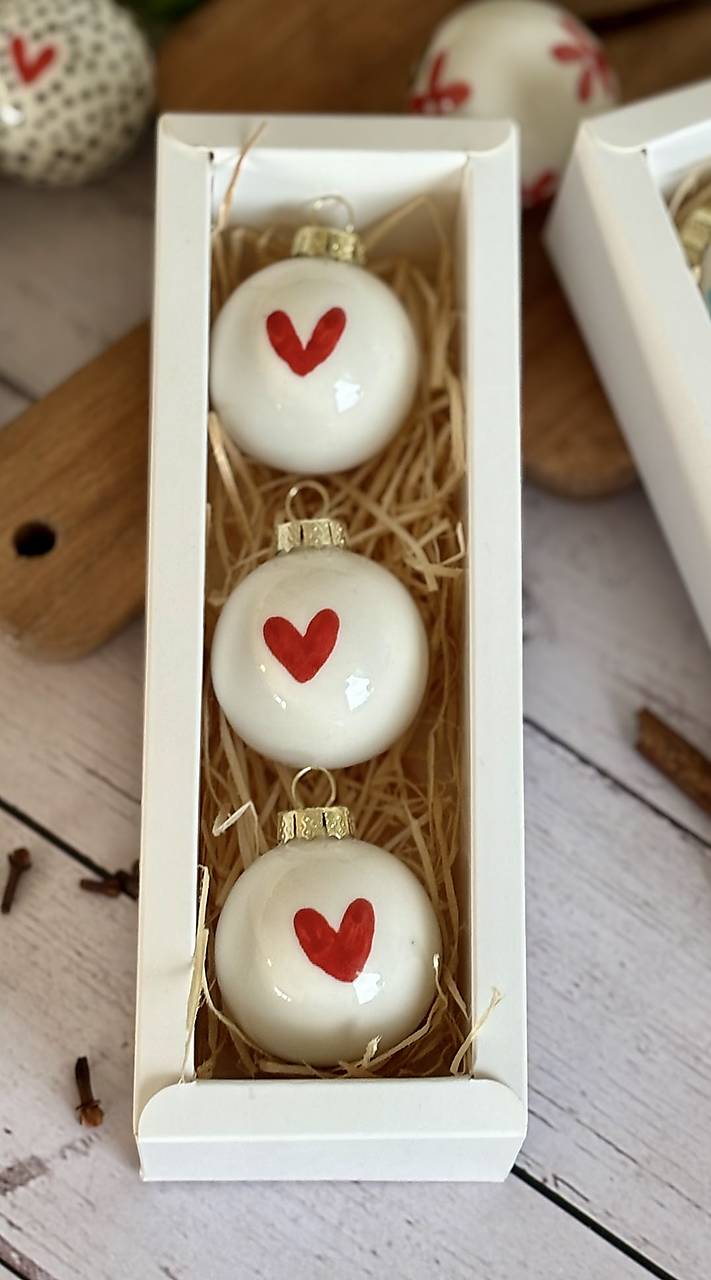 PREDOBJEDNÁVKA - Vianočná mini gulička na stromček (Srdiečko)