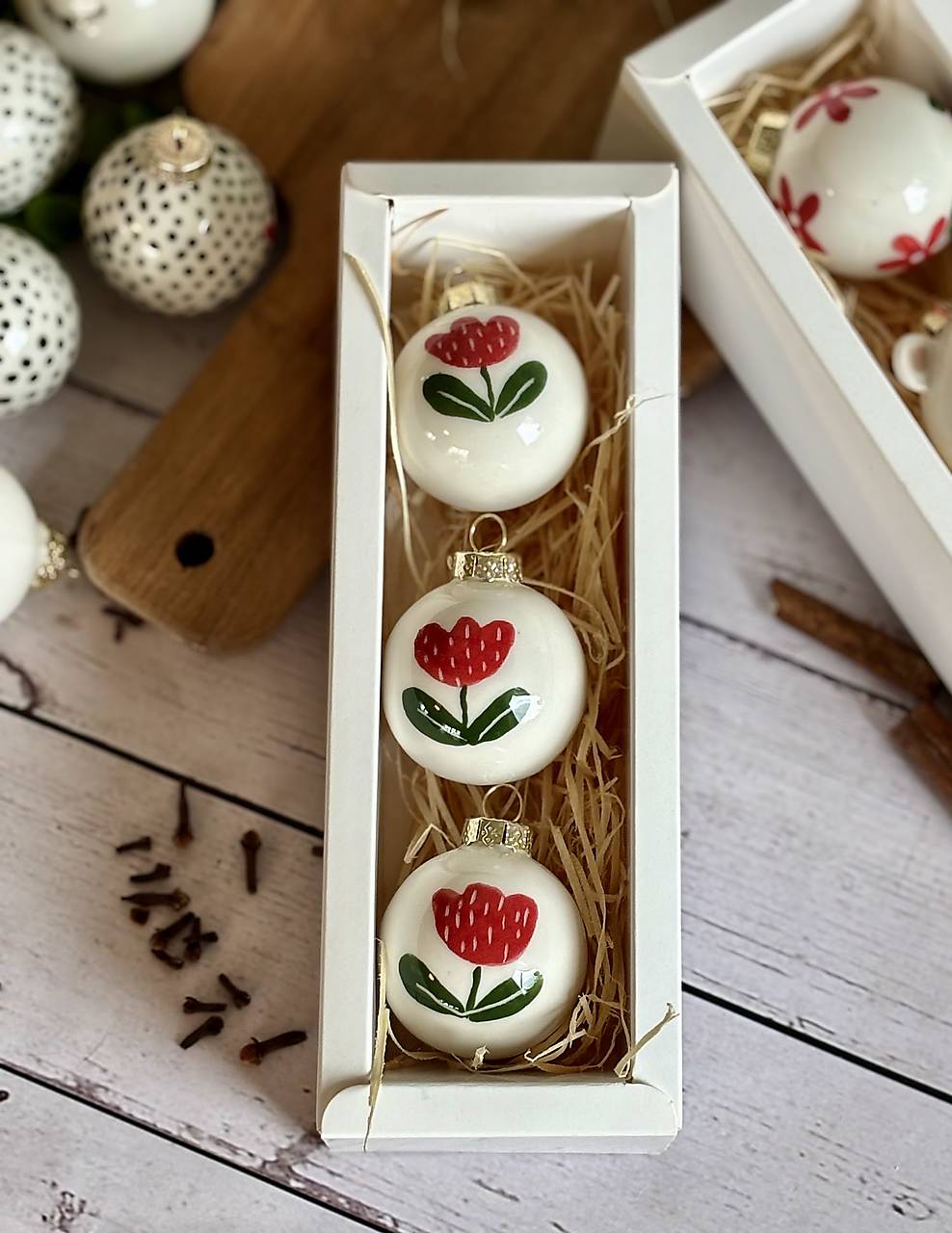 PREDOBJEDNÁVKA - Vianočná mini gulička na stromček (Tulipánik)